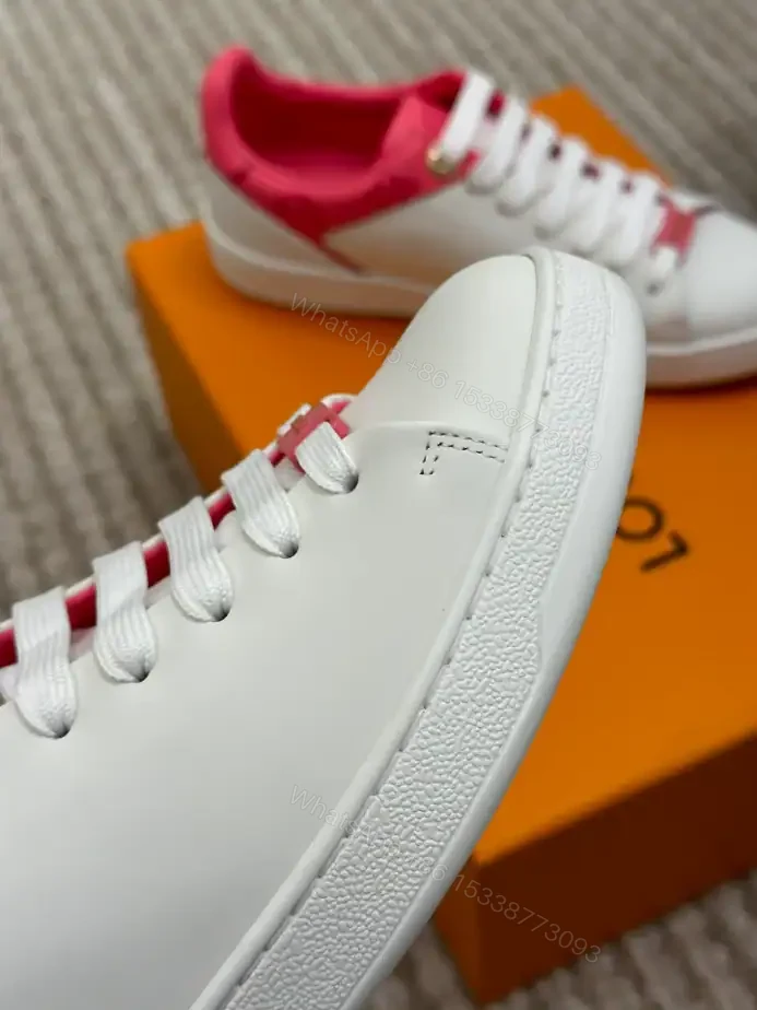 View 3 of LV TIME OUT SNEAKER – LSVM047