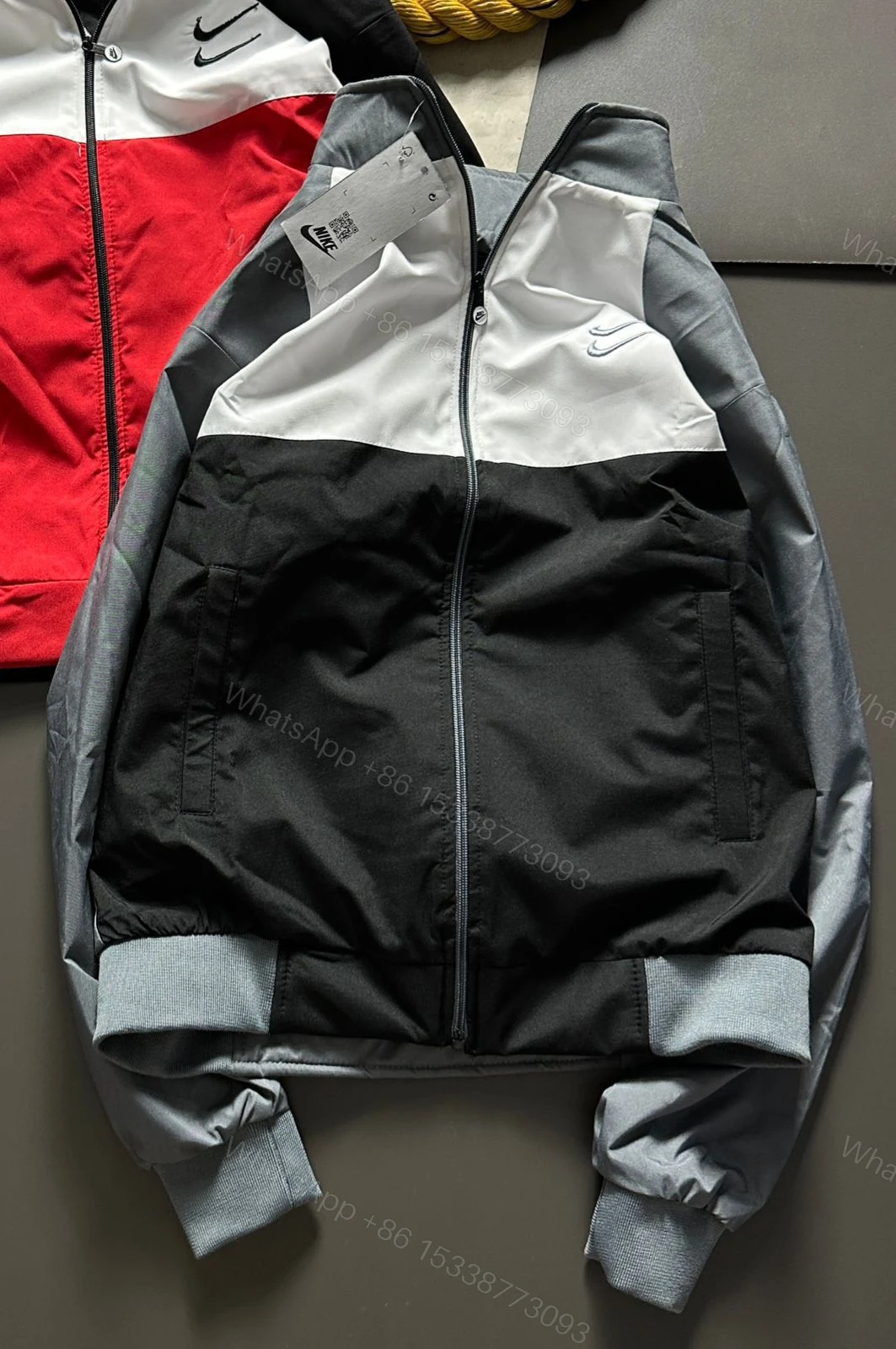 View 3 of FIRST COPY Nike Windshitter