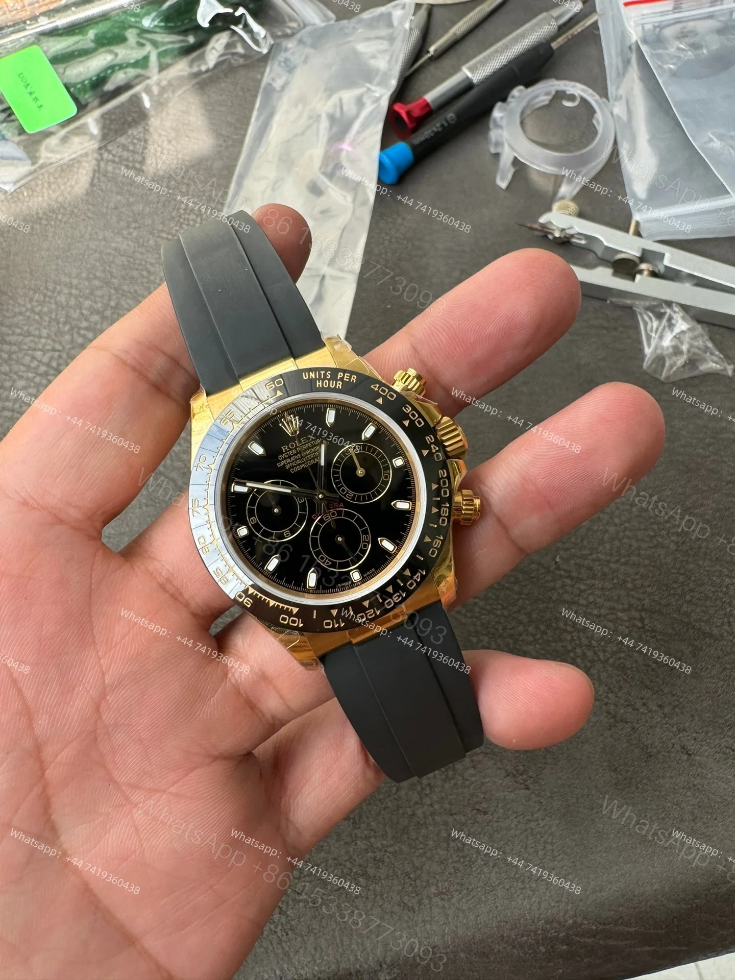 View 9 of Rolex Daytona 1:1 Replica – M116518LN-0035 Black Dial Gold Case 4130 Super Clone
