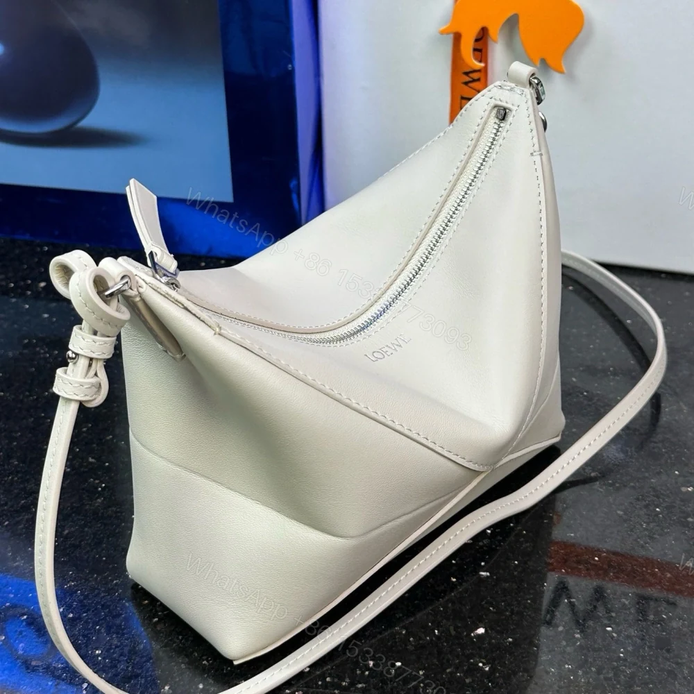 View 5 of 高仿Loewe*Fold系列3006小牛皮手提單肩包白色免檢版