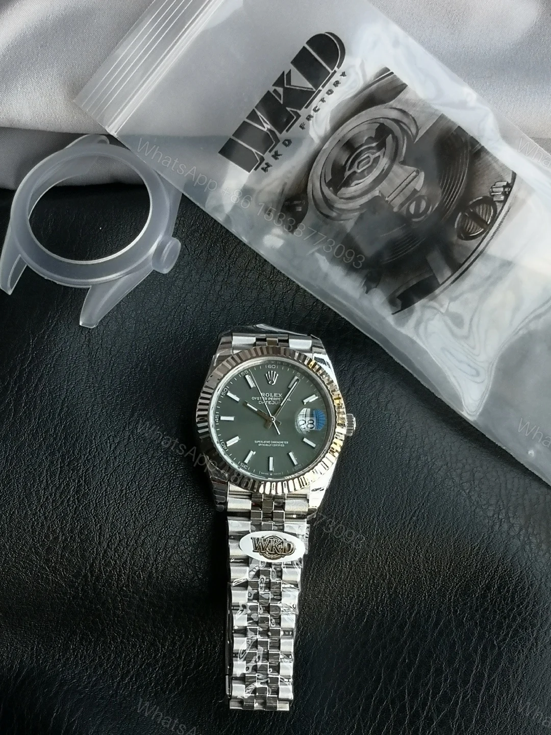 Rolex 高仿 男款 Datejust 綠面腕錶 經典狗牙圈設計 — view 1