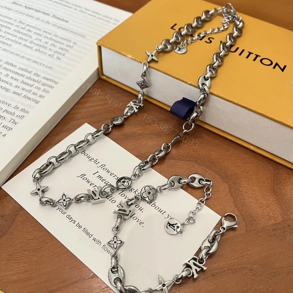 View 7 of Louis Vuitton Lv Sailor Medium Chain Necklace Silver M03189