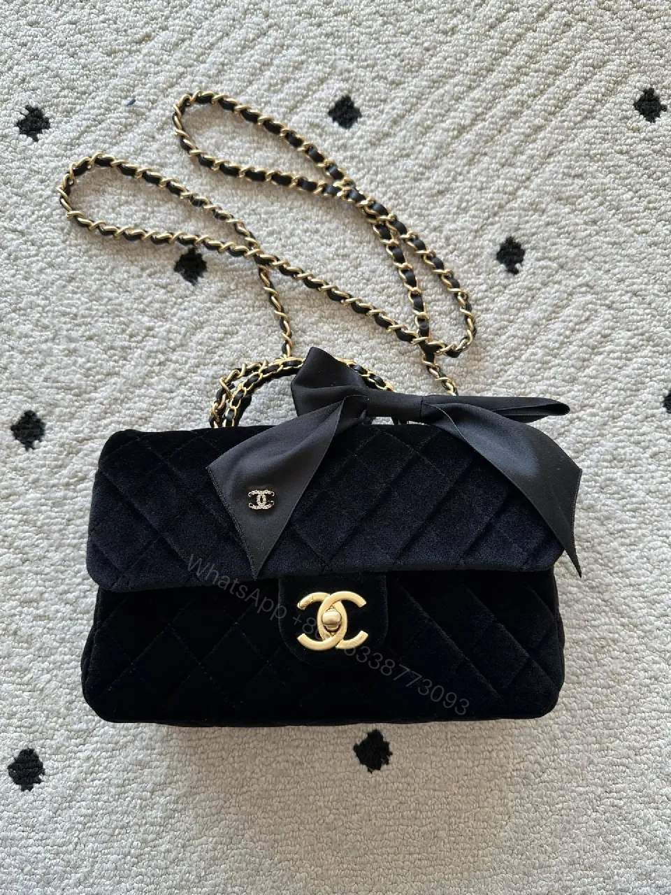 Chic Quilted Black Velvet Bag with Ribbon Accent Milesight-style Luxe Bag — view 1