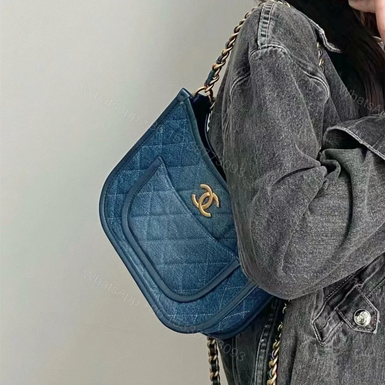 View 19 of 高仿Chanel*24S系列AS4532水洗丹寧Hobo包中號免檢版