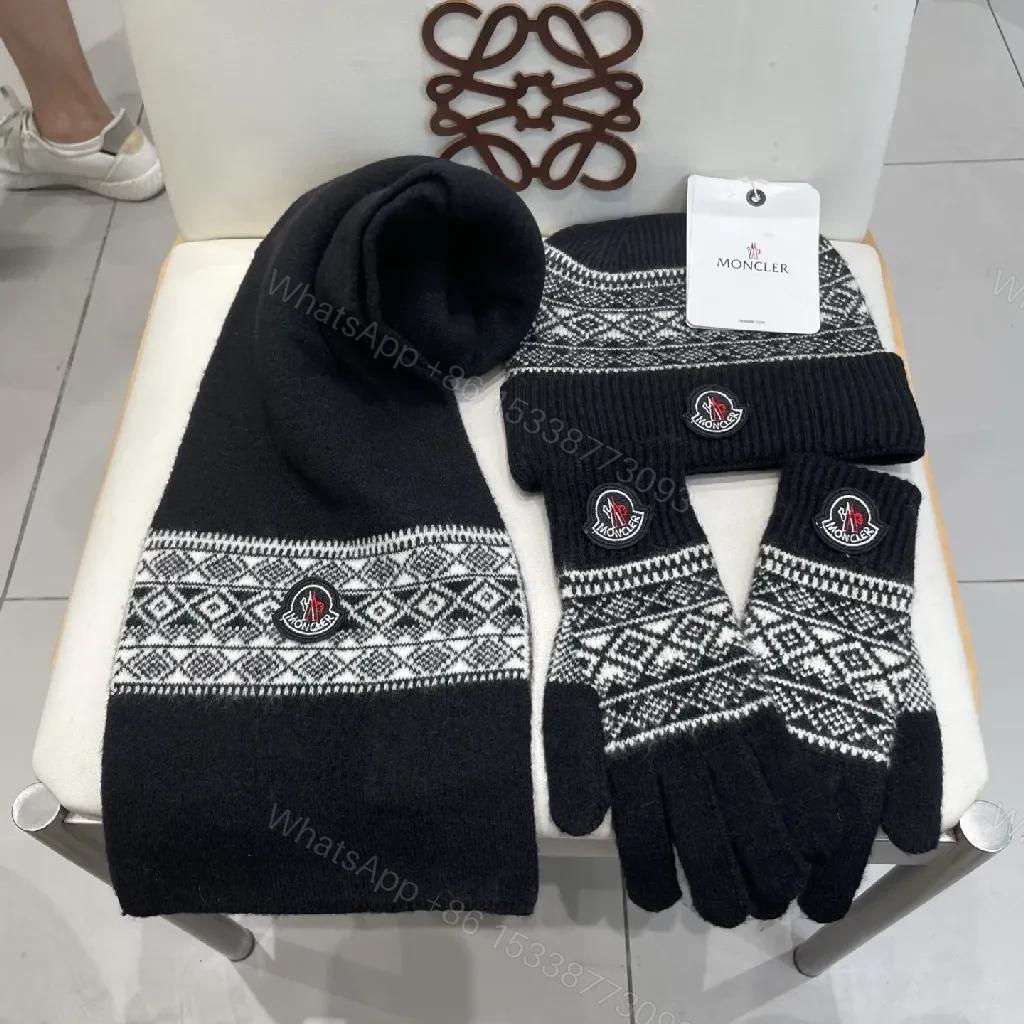 View 9 of Monochrome Knit Set: Premium Nordic-Patterned Warmth Accessories