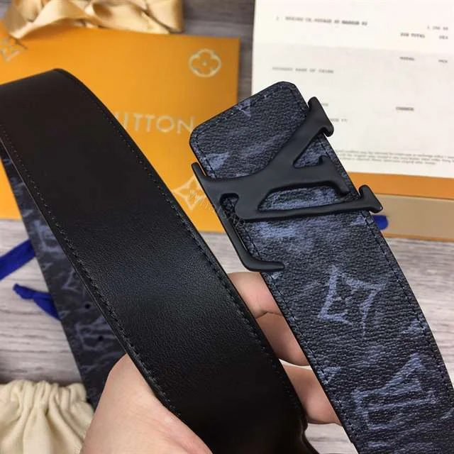 View 6 of LOUIS VUITTON SHAPE 40MM REVERSIBLE BELT – B104