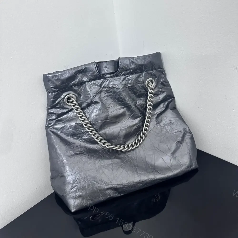 View 4 of 高仿Balenciaga2023Crushtote褶皺牛皮購物袋小號