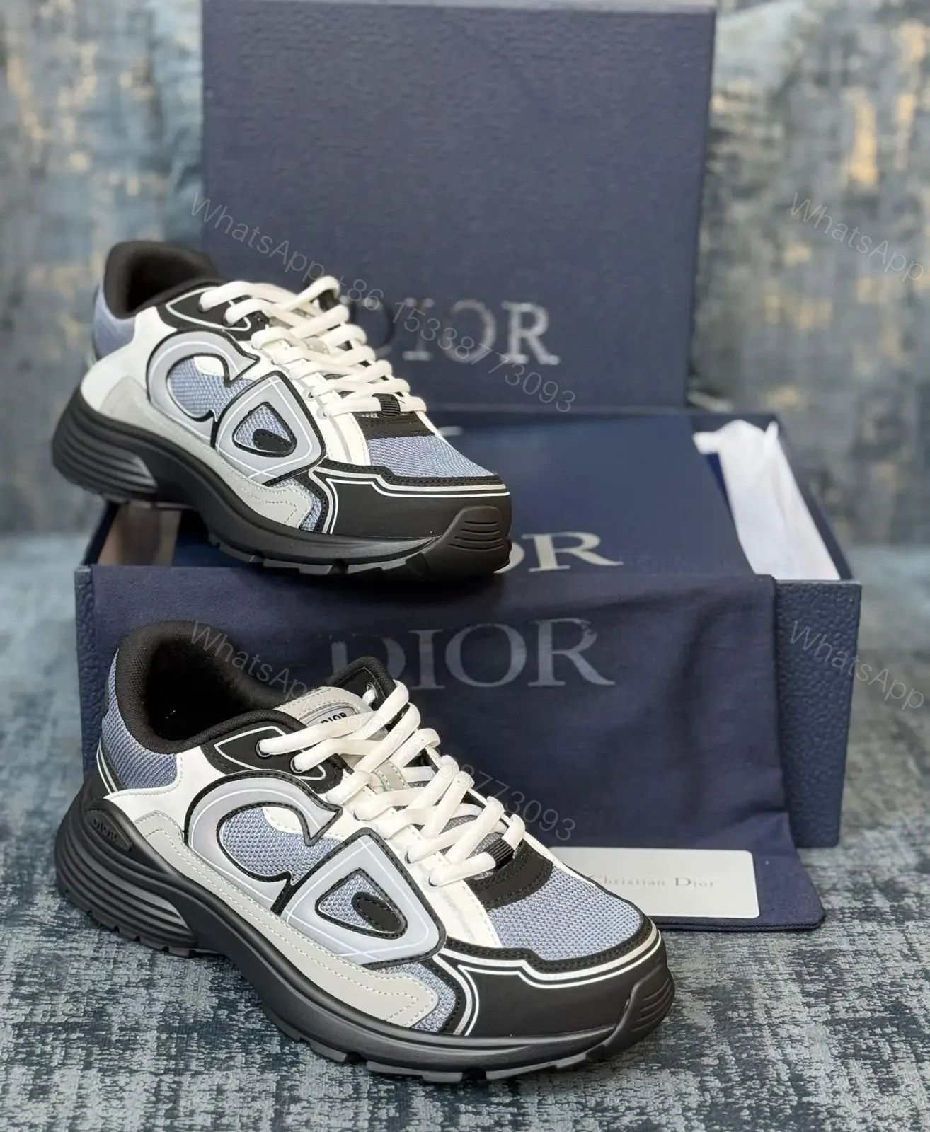 DIOR — view 1
