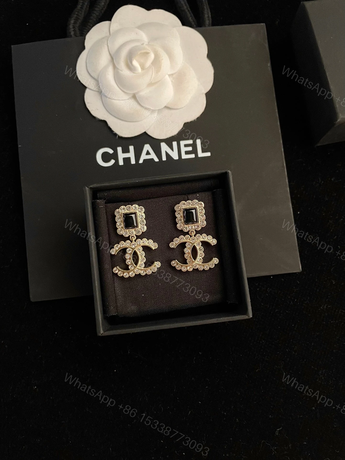 EN – Lux Earring Chanel 011 — view 1