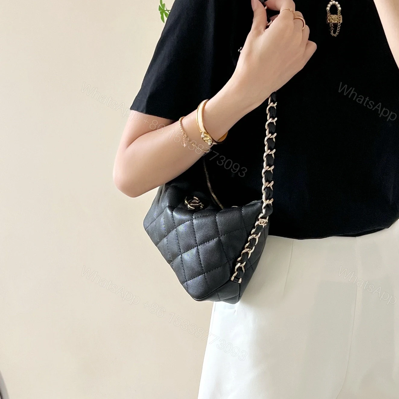 View 16 of 高仿Chanel24P*AS4320球紋牛皮單肩包免檢版
