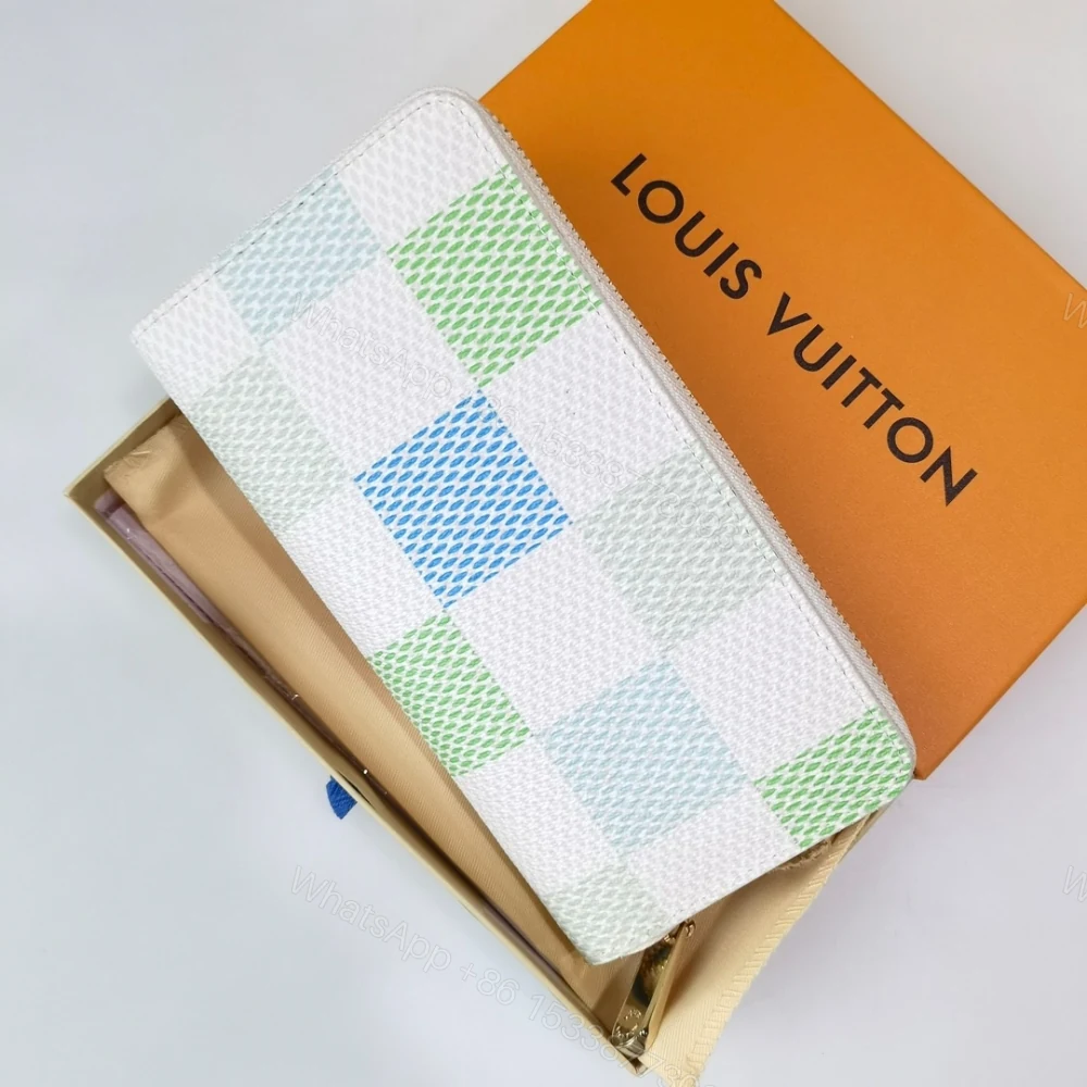 View 7 of LOUIS VUITTON ZIPPY WALLET IN DAMIER CANVAS GREEN 19.5CM