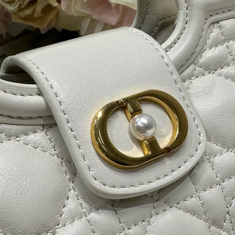 View 6 of 高仿Dior*JolieHandle系列S312M030環扣小羊皮手提包白色免檢版