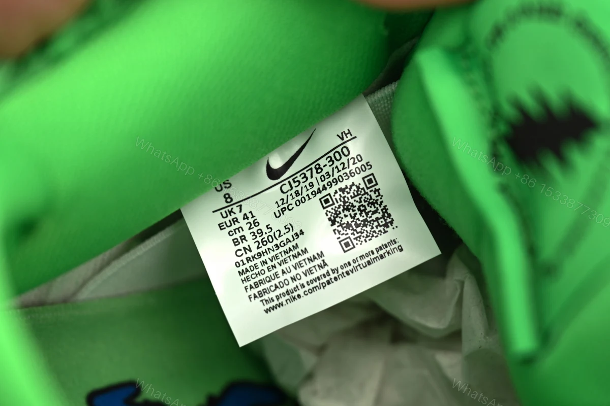 View 4 of Grateful Dead x Nike SB Dunk Low “Green Bear” CJ5378-300