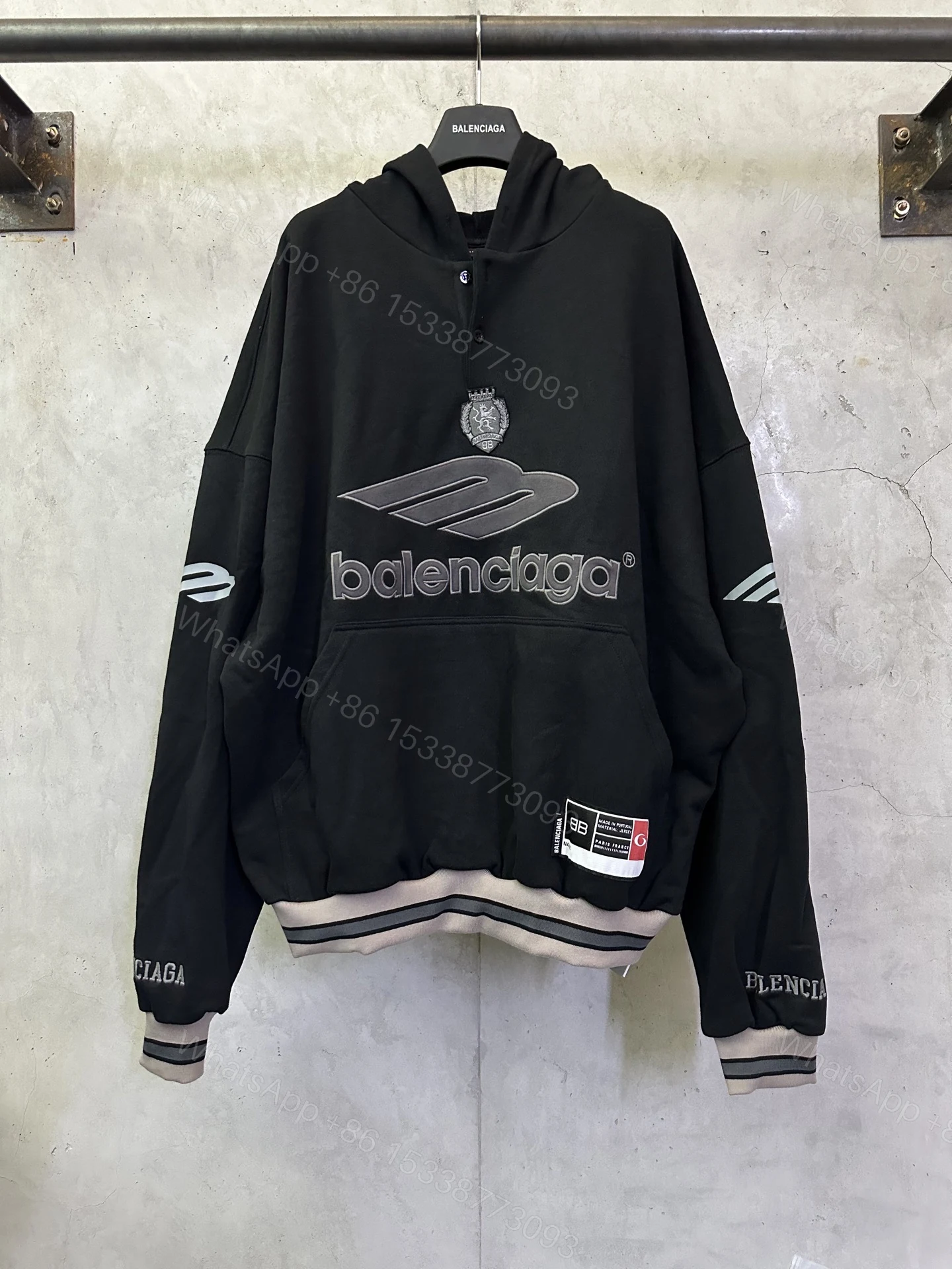 Balenciaga高仿男士連帽衛衣徽章設計厚磅棉質拼接潮款 — view 1