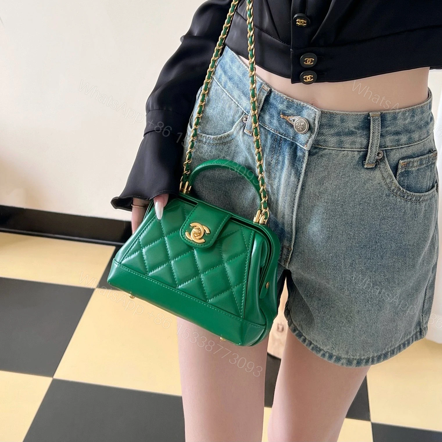 View 20 of 高仿Chanel*24A系列AS4959拋光小羊皮單肩包綠色免檢版
