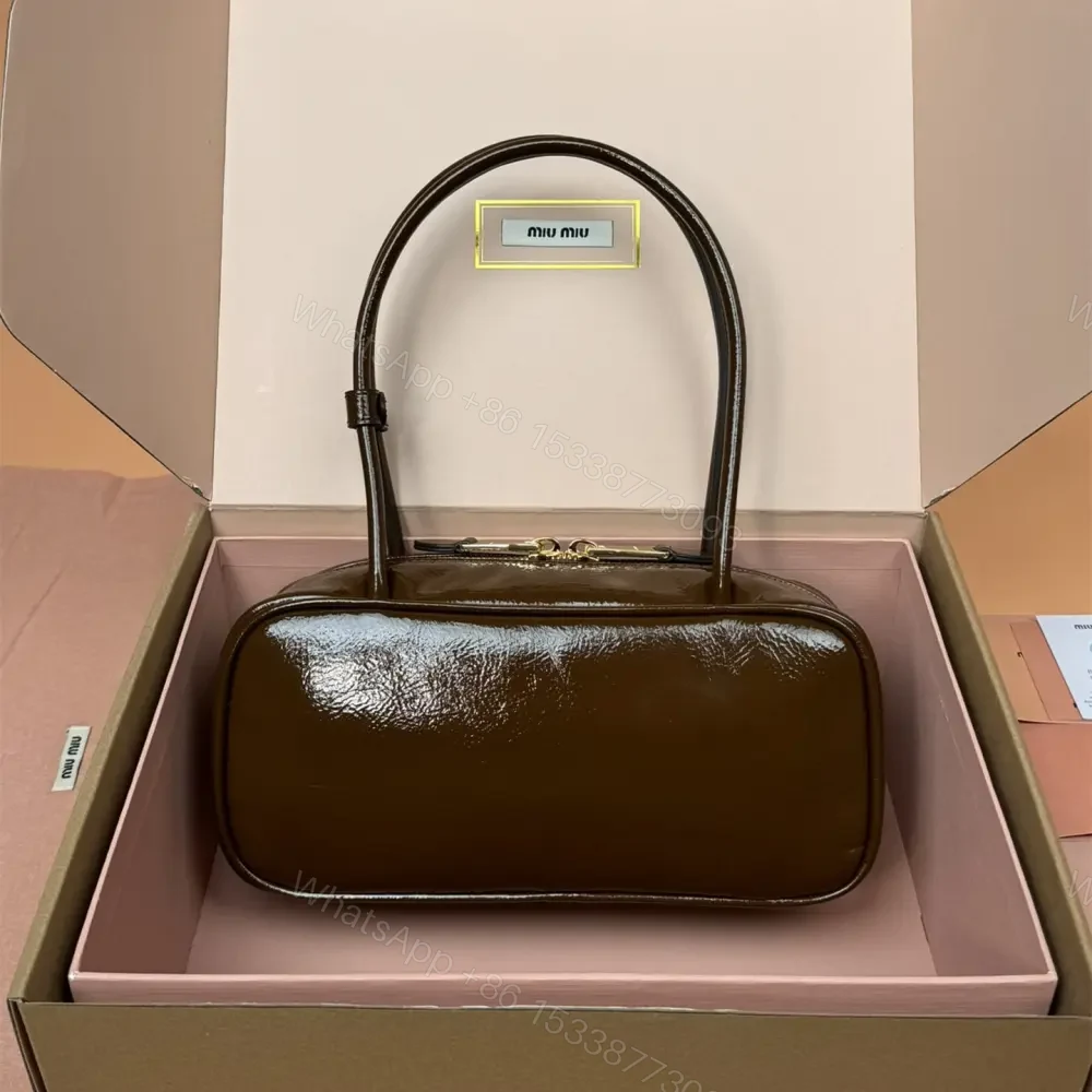 View 2 of 高仿miumiu*Beau系列5BB173漆面羊皮手提包棕色免檢版