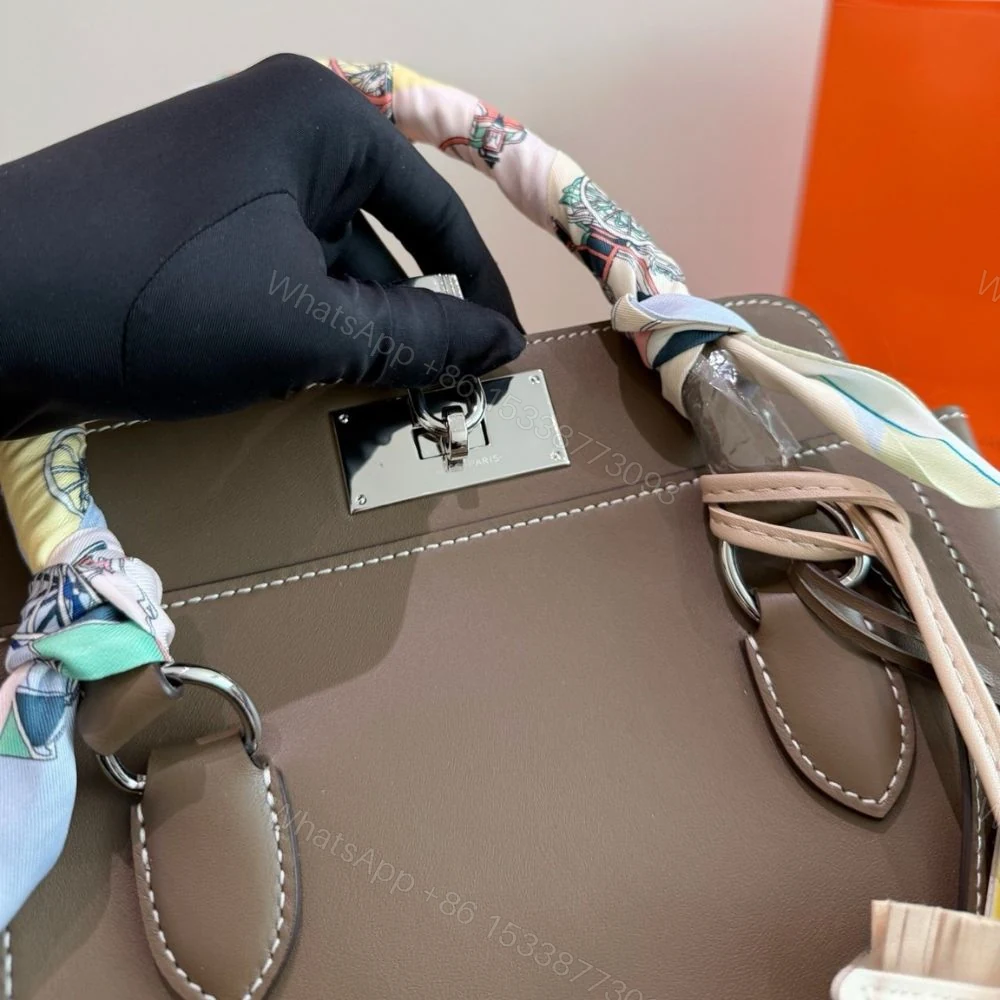 View 8 of Hermes Swift Toolbox 20 Etoupe 24Cm
