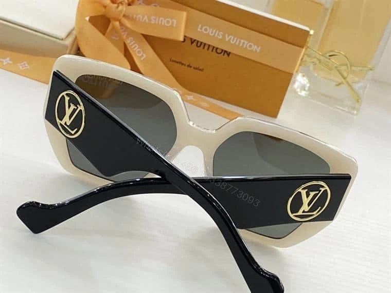 View 3 of LV SUNGLASSES – GLVT11