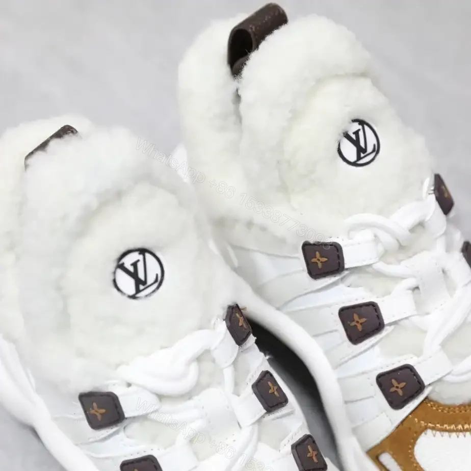View 9 of LV ARCHLIGHT SNEAKER – LSVM002