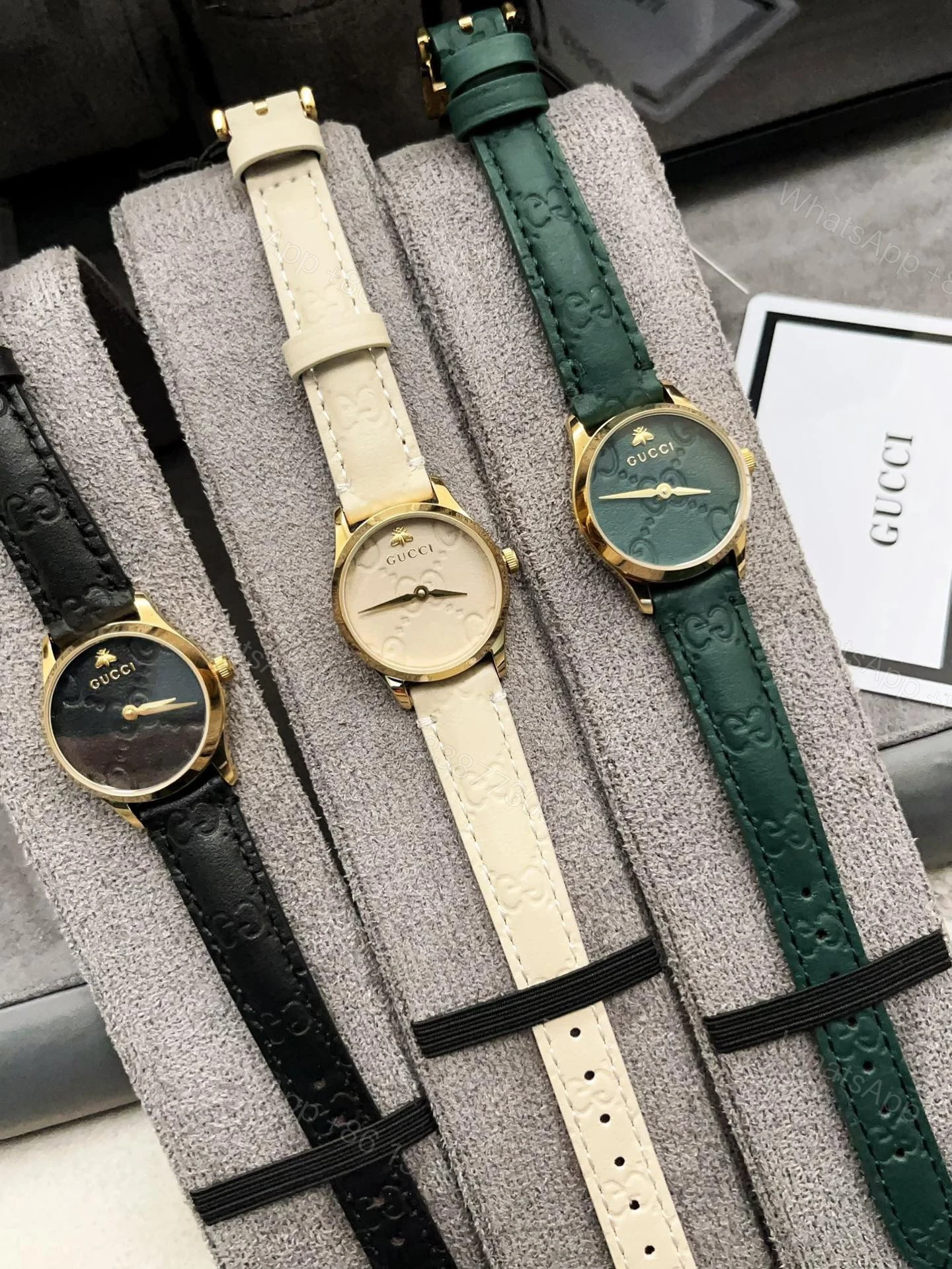 Gucci一比一G-Timeless女錶綠白壓紋皮帶雙色可選 — view 1