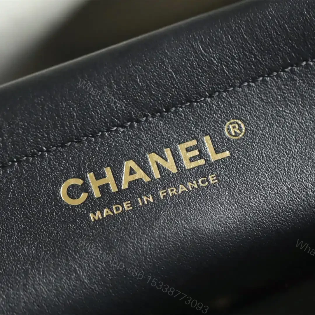 View 8 of 高仿Chanel*26S系列AS6288軟呢拼皮單肩包免檢版
