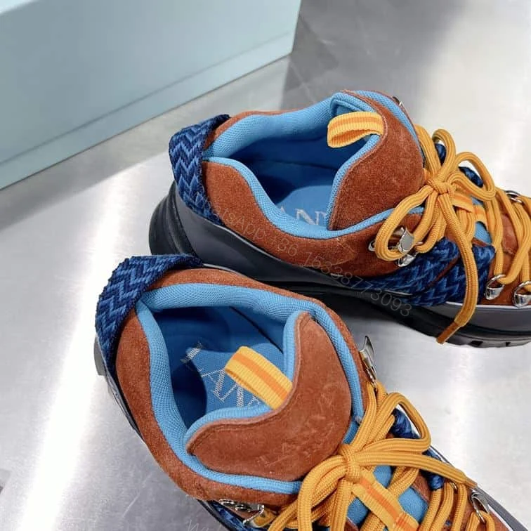 View 4 of LOUIS VUITTON SNEAKER – LSVT321