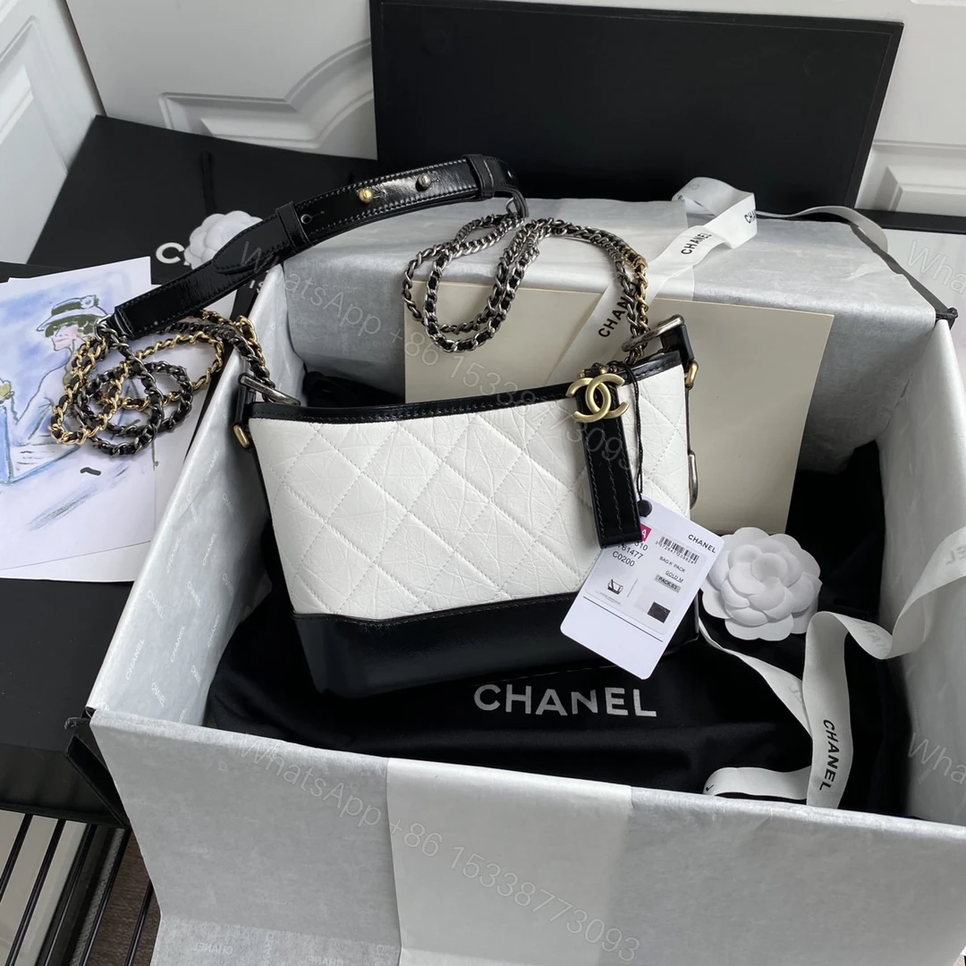 CHANEL 高仿 Gabrielle 白黑撞色相機包 女士鏈條款 俐落百搭造型 — view 1