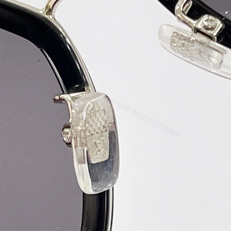 View 3 of LV SUNGLASSES – GLVT13