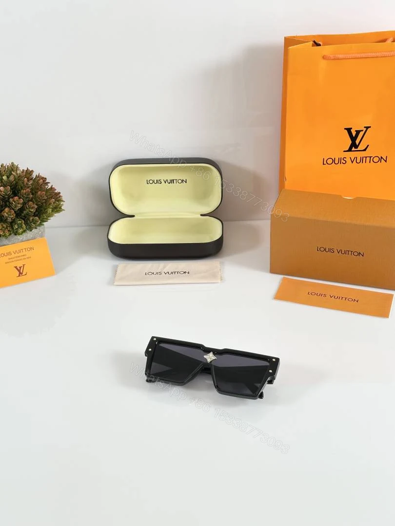 View 5 of First Copy Louis Vuitton Black Geometric Square Frame Men’s Sunglasses