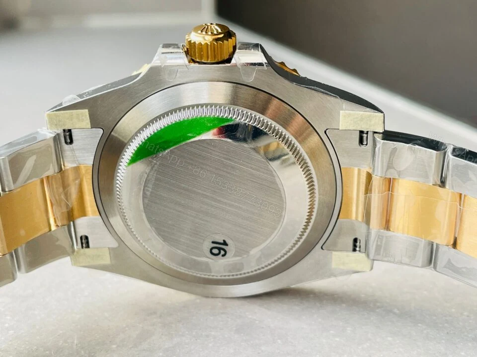 View 7 of VSF FACTORY 1:1 Rolex Submariner Date 126613 LN Bimetal BEST EDITION YG & SS 904L Black Dial Swiss 3235