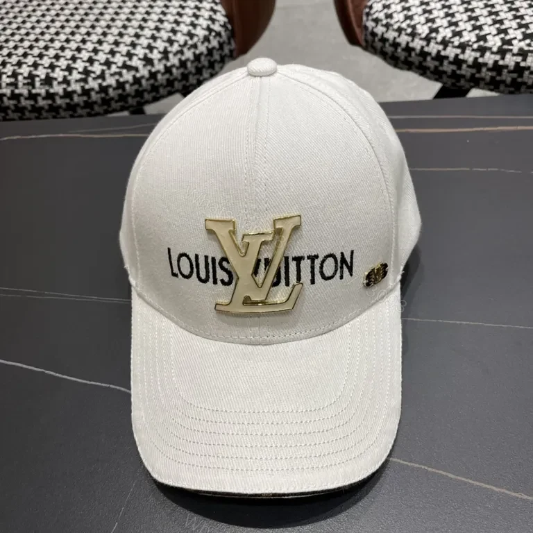 Textured Cotton LV Cap: Gold Emblem Luxury Baseball Hat — view 1