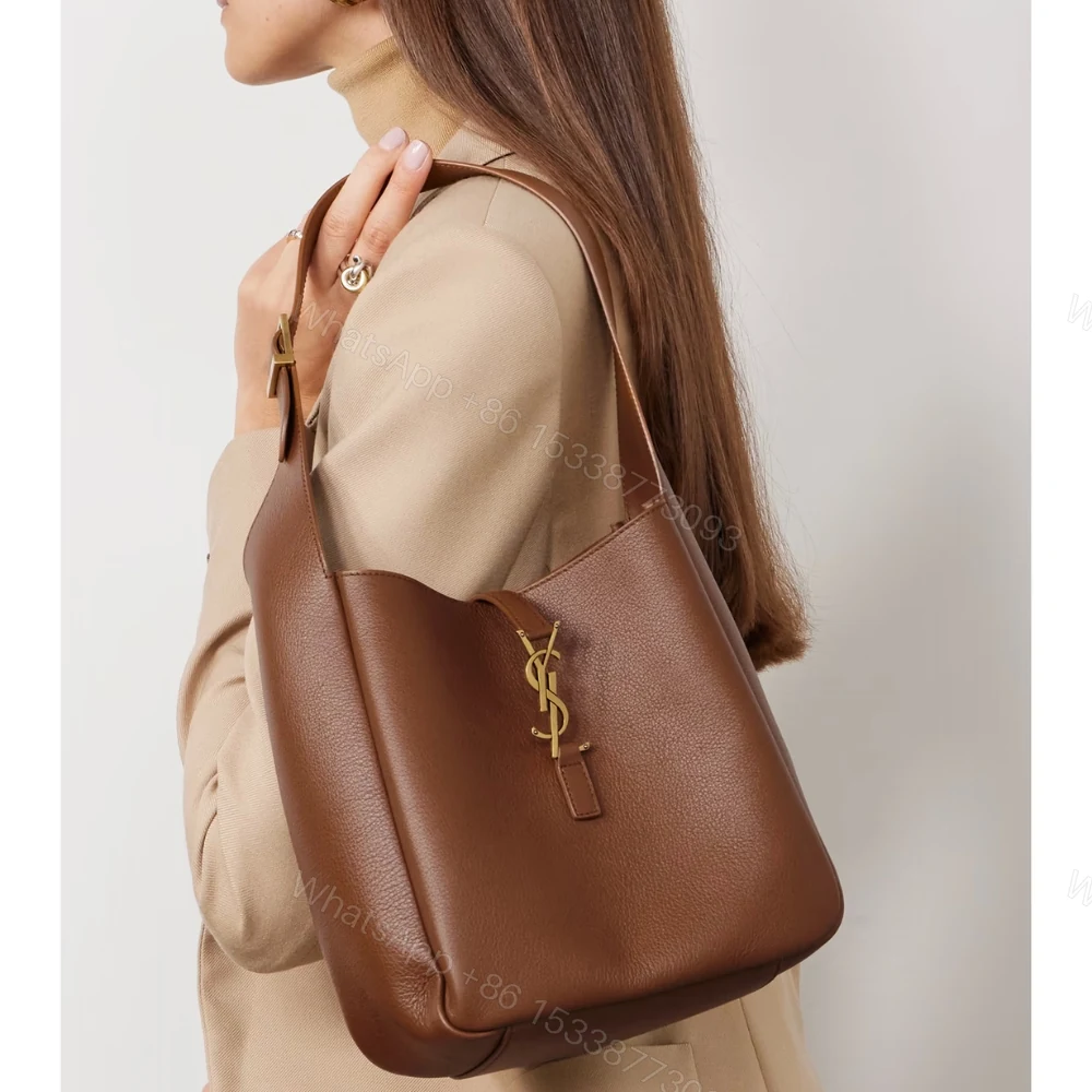 View 3 of Louis Vuitton Le 5 À 7 Supple Large In Grained Brown 31Cm 713938AAAUQ2536