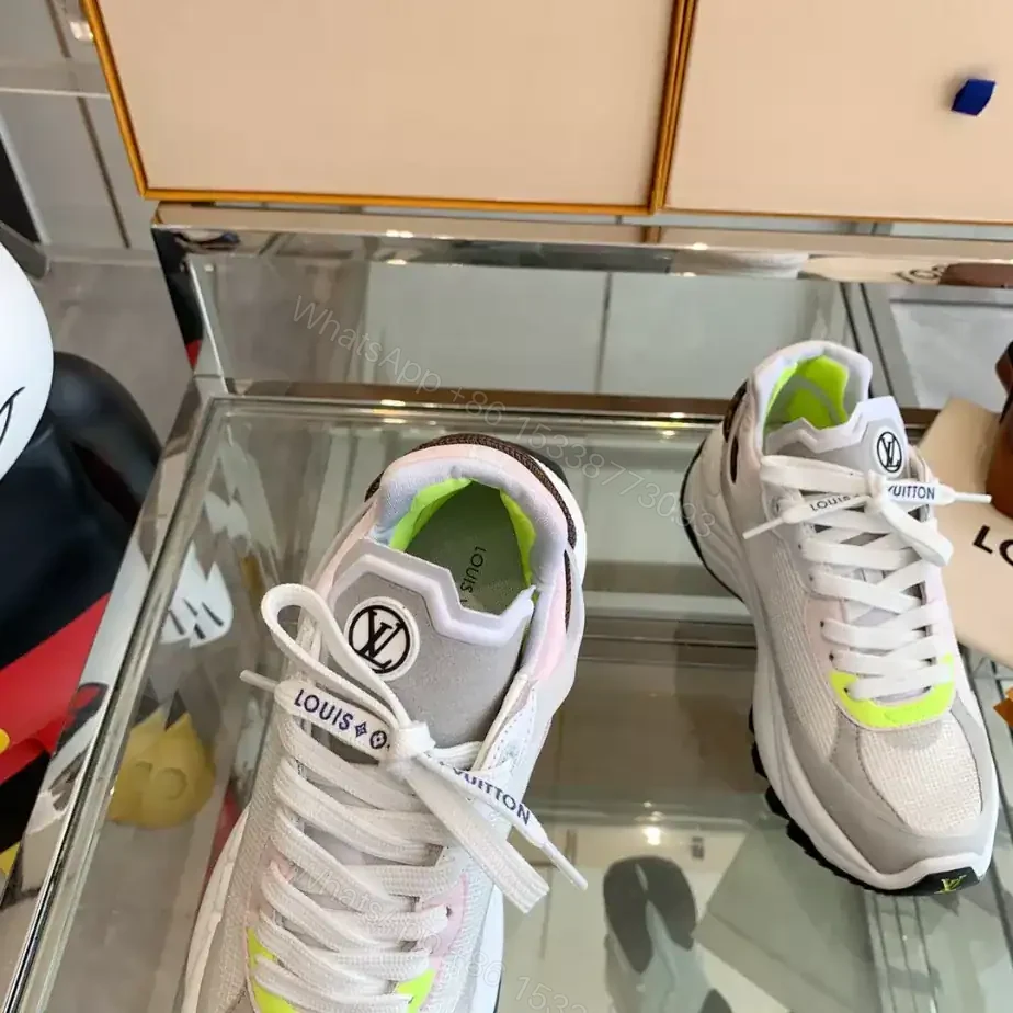 View 8 of LV WOMEN’S RUN 55 SNEAKER – LSVM064