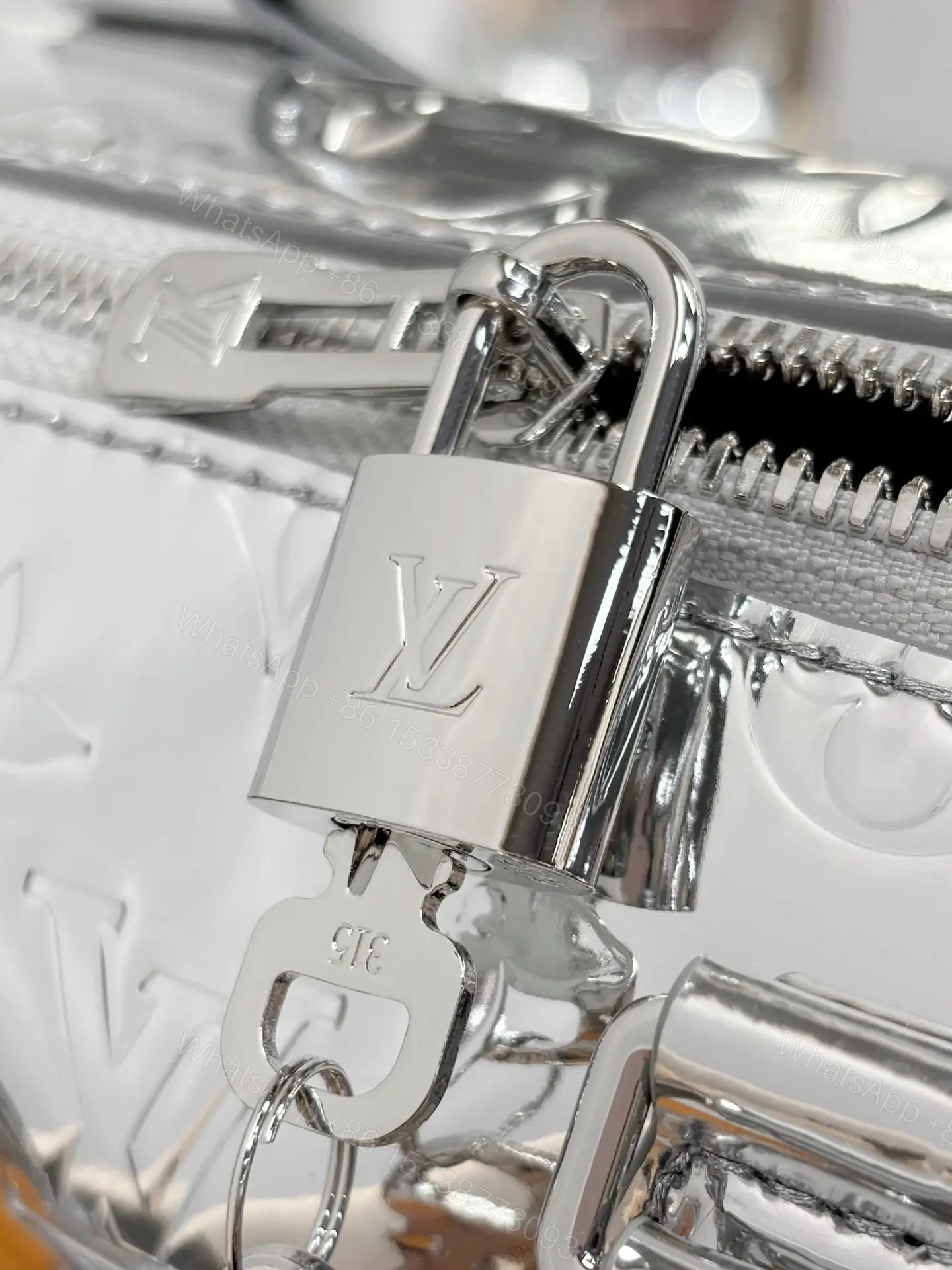 View 5 of Louis Vuitton Speedy Bandoulière 20 bag