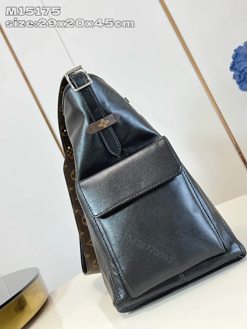 View 6 of Modern Black Leather Tote — Minimalist Luxury, Everyday Versatile Bag