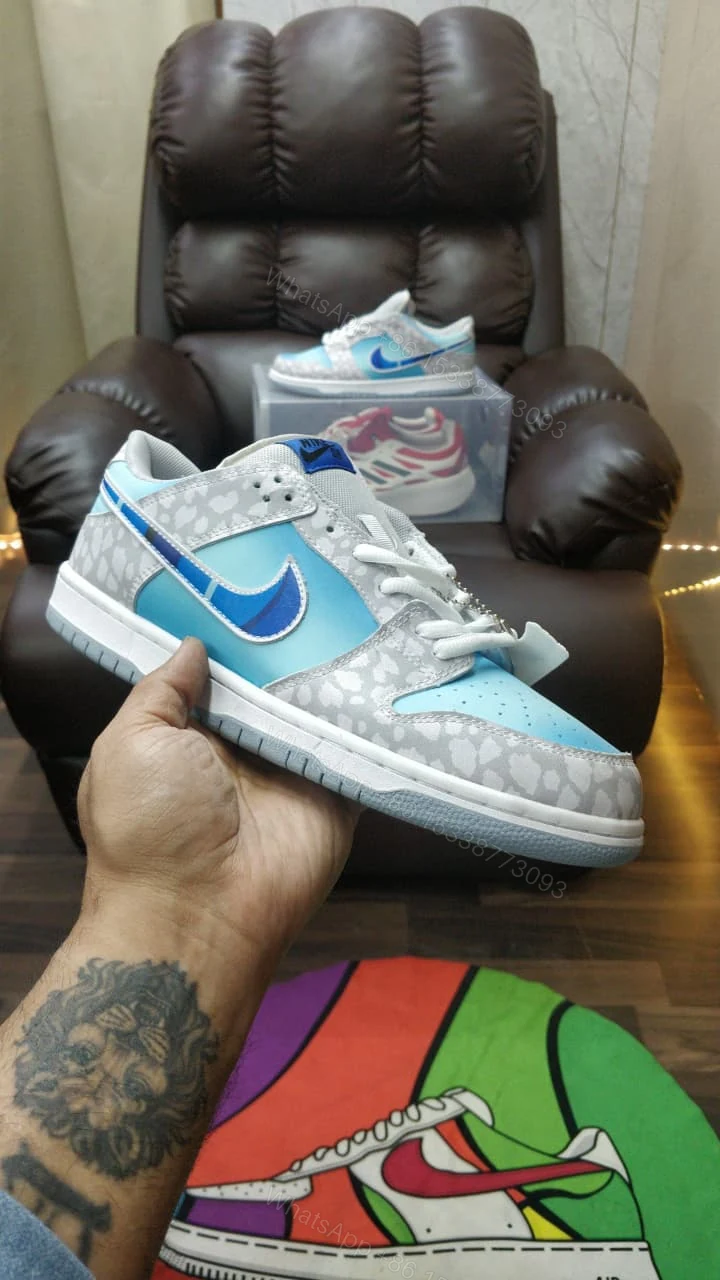 First Copy Nike SB Dunk Sneakers — view 1