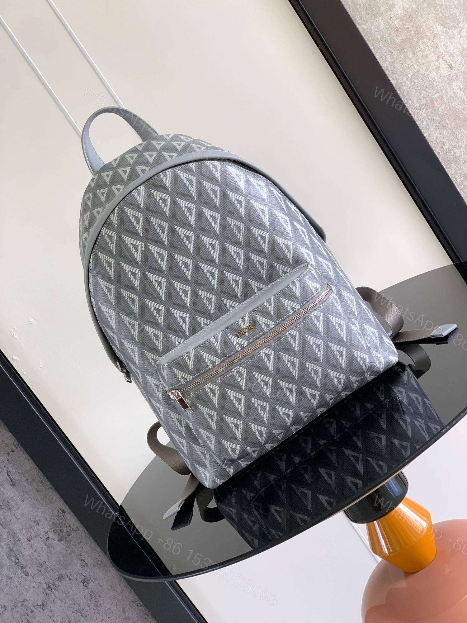 Dior 高仿男士後背包幾何圖騰設計輕量機能款 — view 1
