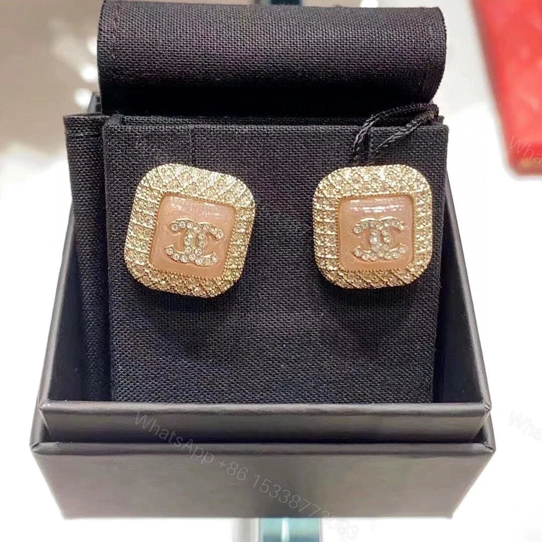 EN – Lux Earring Chanel 039 — view 1