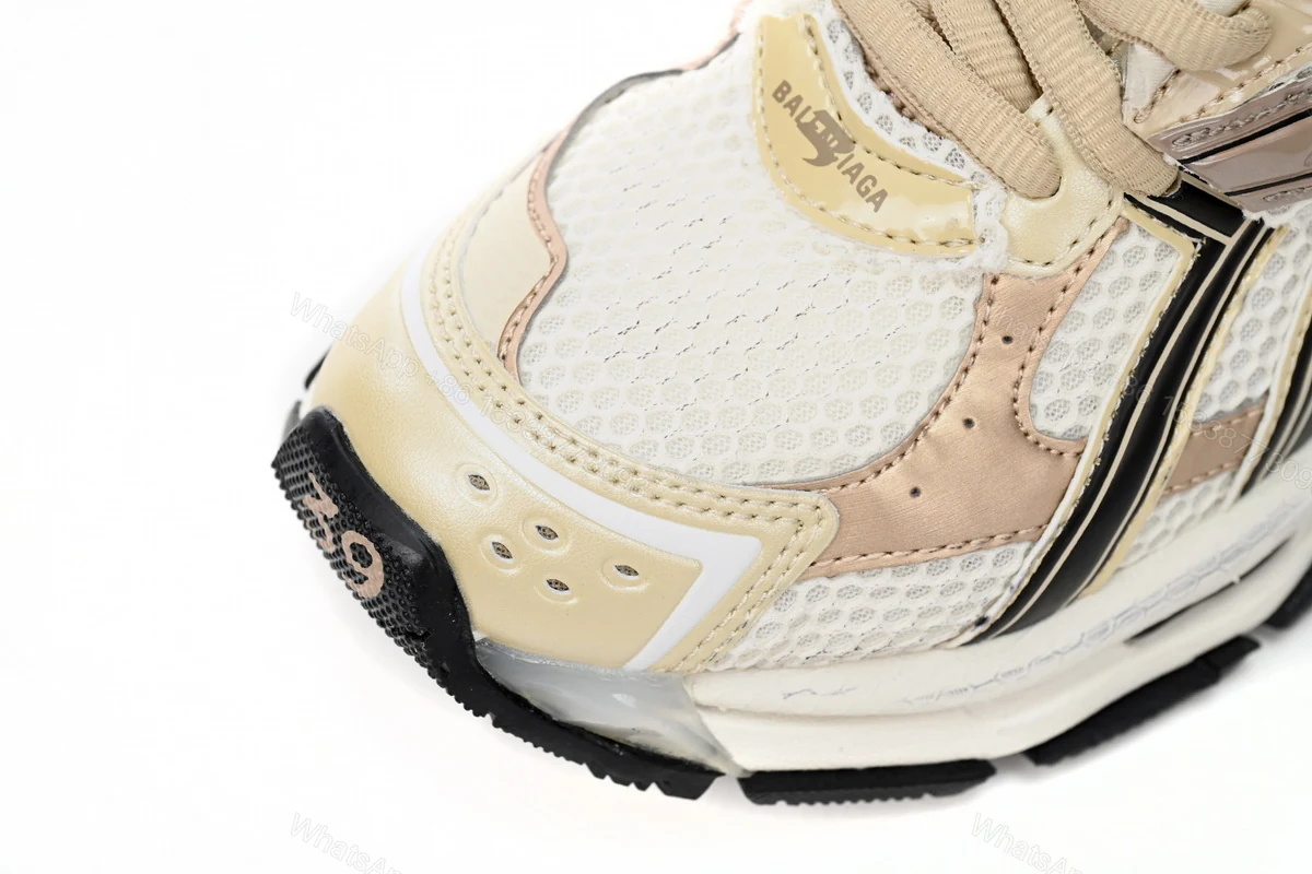 View 10 of Balenciaga Runner Rice Pla Tinum 677403 W3RB3 9891