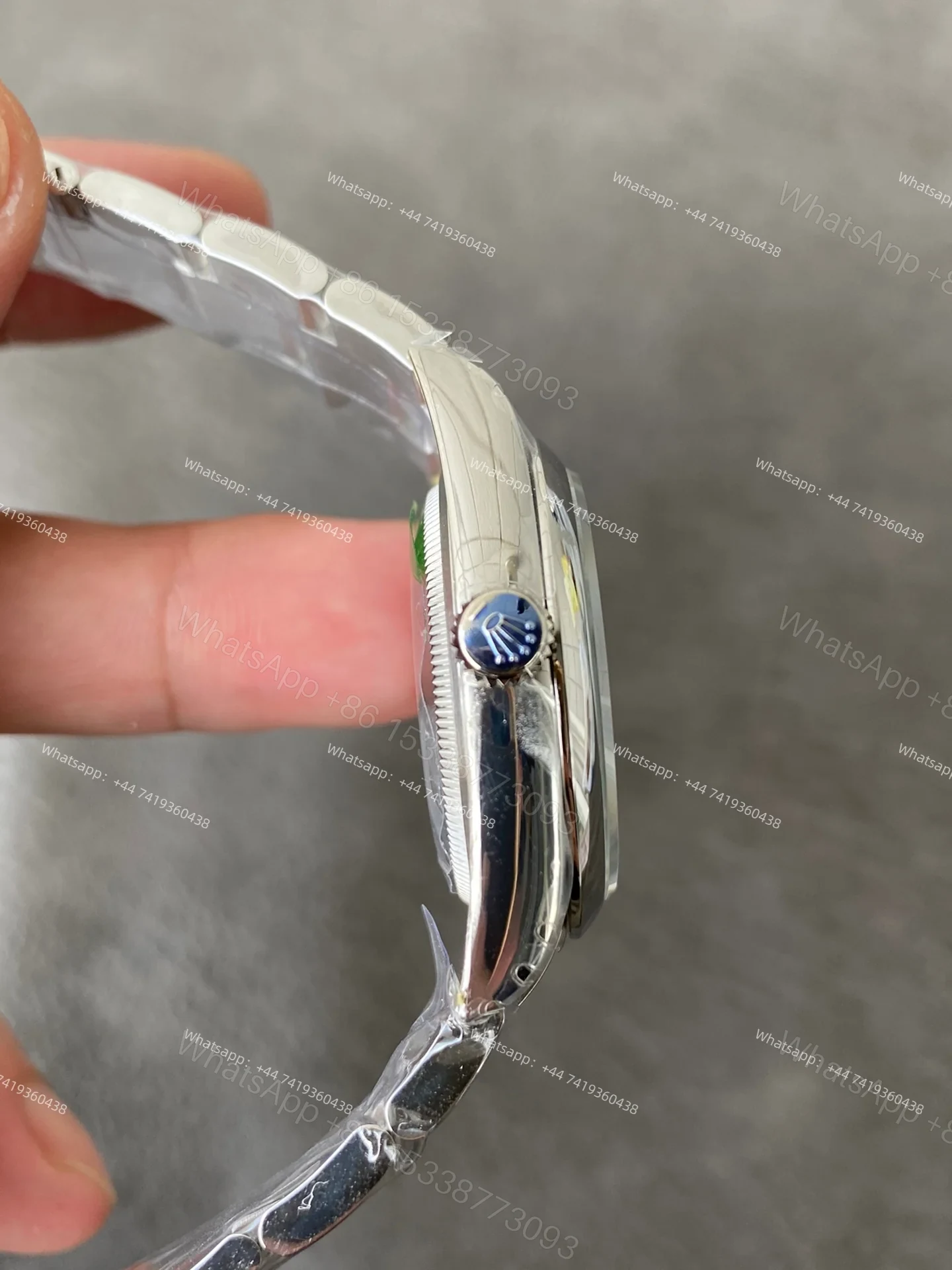 View 8 of Rolex Super Clone Oyster Perpetual M126000-0005 Green Dial 36MM 3230 Movement