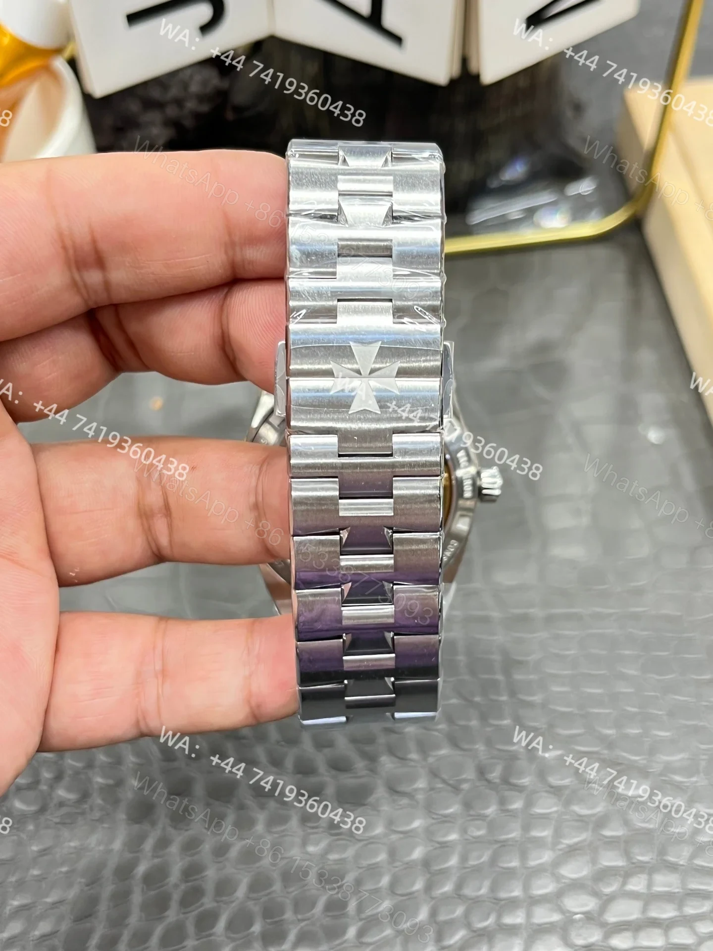 View 6 of Super Clone Vacheron Constantin Overseas 4500V/210A-B128 – Stainless Steel Blue Dial Watch