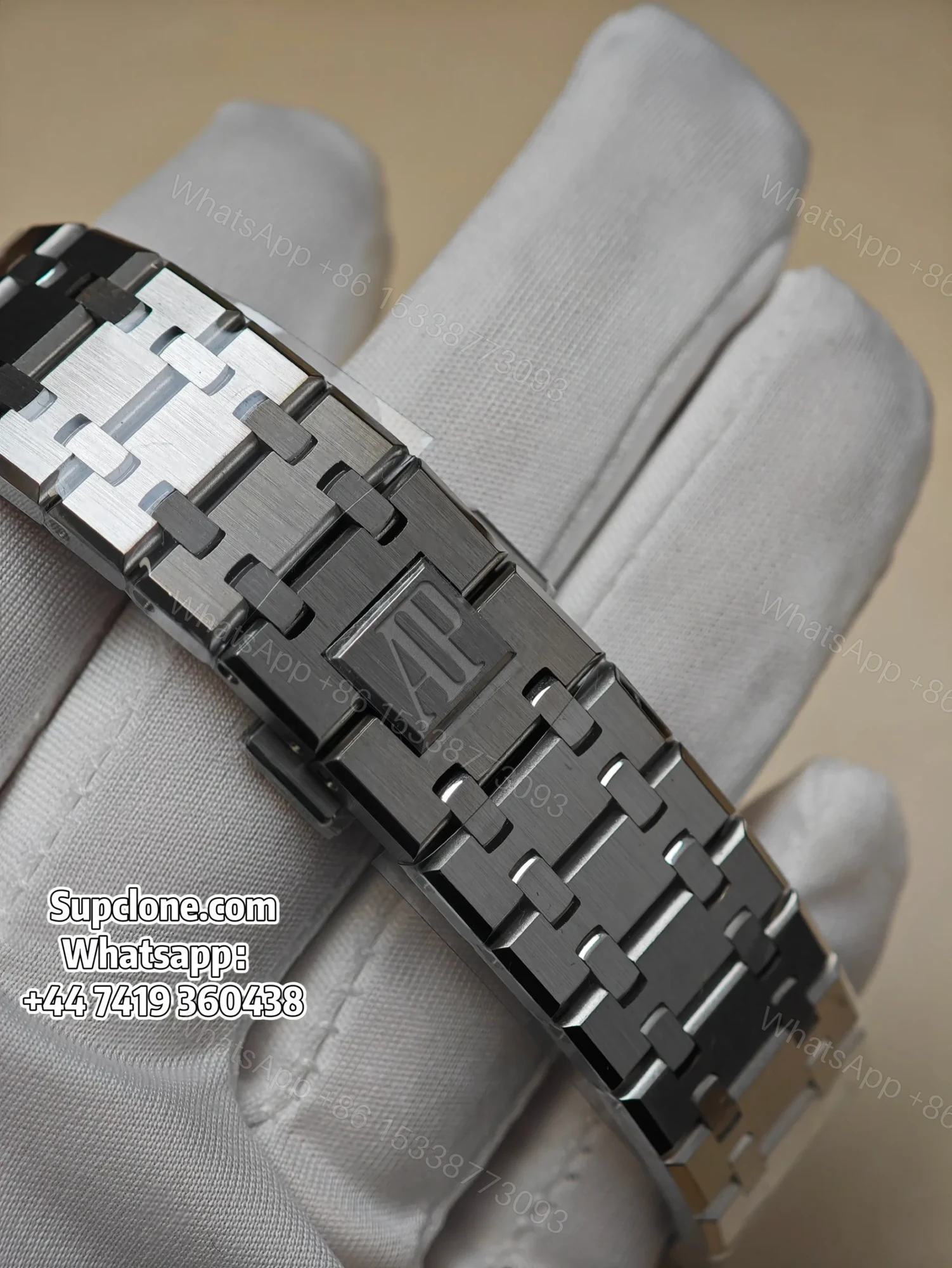 View 10 of Audemars Piguet Super Clone Royal Oak 15500 Black Dial 41MM