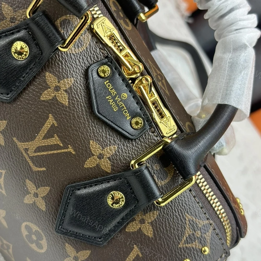 View 5 of Louis Vuitton Speedy Trunk 20 Monogram Canvas 20Cm M13146