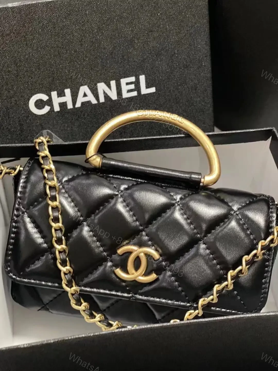 CHANEL — view 1