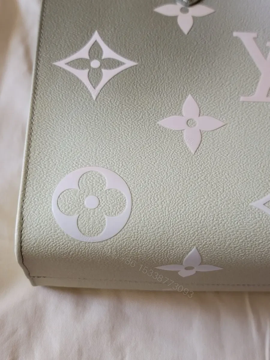 View 4 of Louis Vuitton OnTheGo MM tote bag from the “Spring in the City” collection