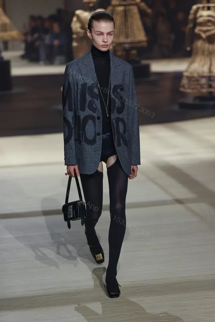 DIOR — view 1