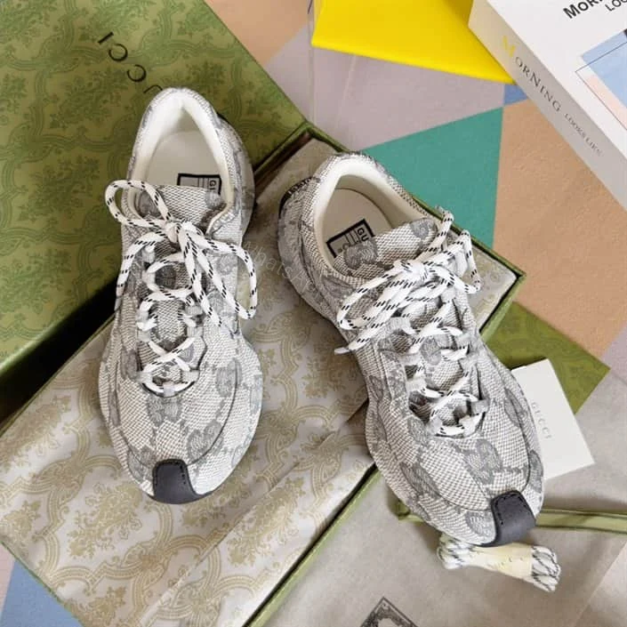 View 4 of MEN’S GUCCI RUN SNEAKER – GC145