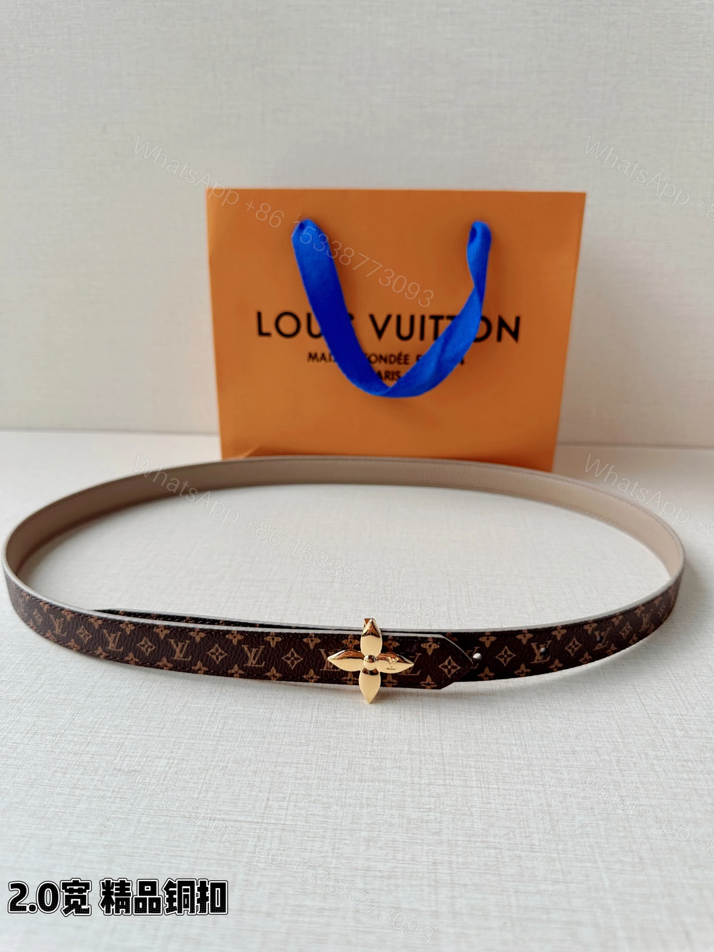LV A貨女款 Monogram 花朵金扣細版腰帶 優雅百搭款 — view 1