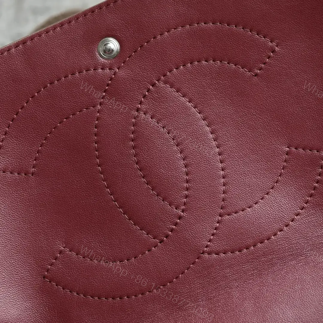 View 8 of 高仿Chanel*26S系列AS6233粒面小牛皮翻蓋包淺棕色超大號免檢版