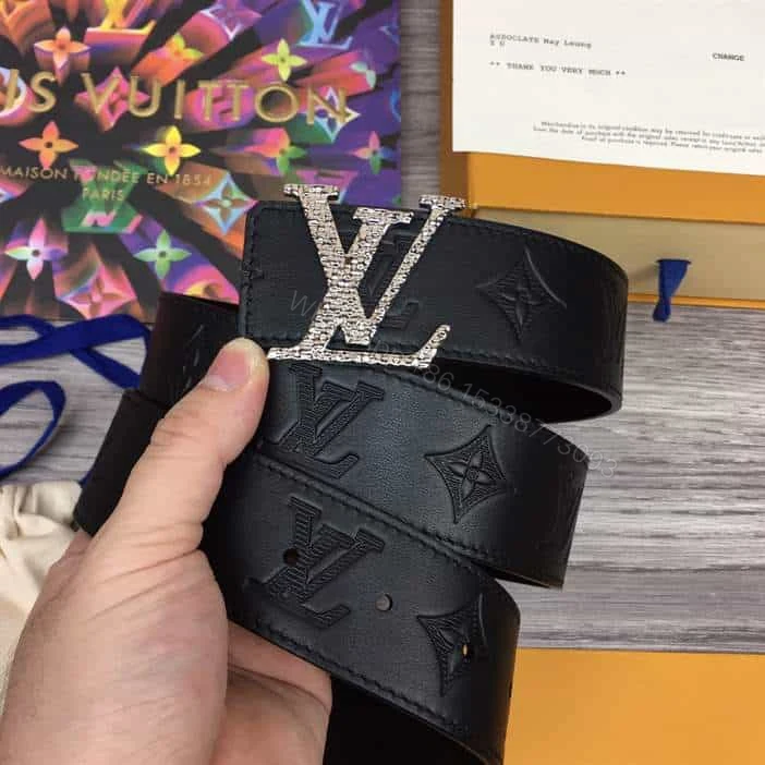 View 8 of LOUIS VUITTON DIAMOND 40MM REVERSIBLE BELT – B171